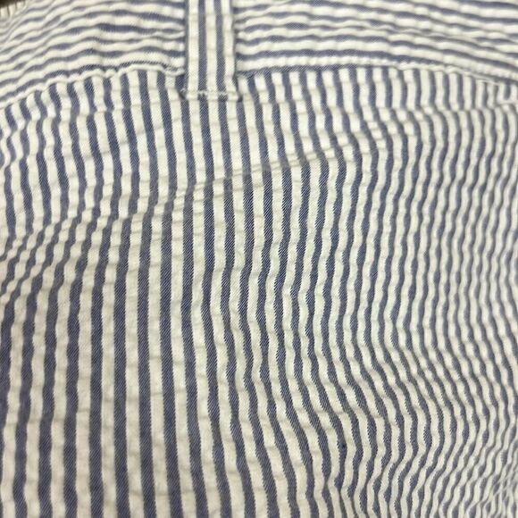 Ann Taylor blue and white seersucker 6 “ shorts size 12 - Picture 7 of 7